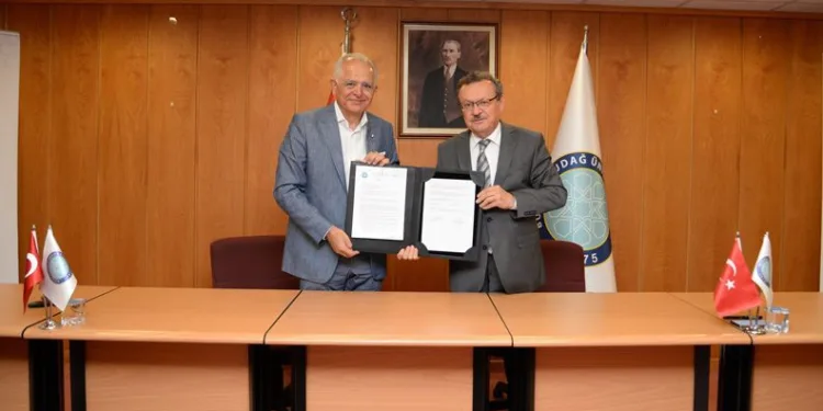 BUÜ’den yazılım alanında yeni işbirliği