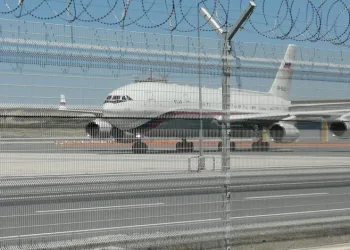 Rus heyeti taşıyan uçak İstanbul’a indi