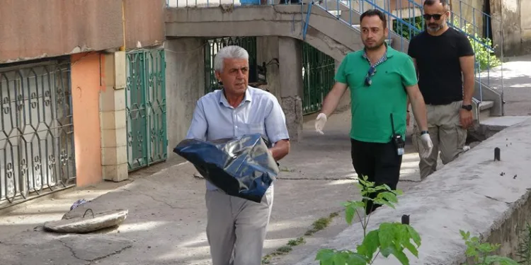 Evde doğum yapan kadının bebeği ölü doğdu