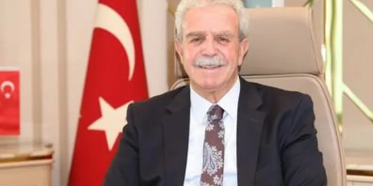 AK Partili belediye başkanı istifa etti