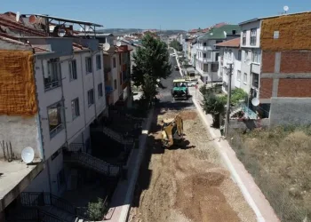 İnegöl Fatih Mahallesi’nde eksiklikler gideriliyor