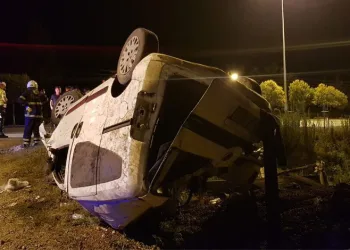 Takla atan araçtaki 2 kişi öldü
