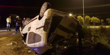 Takla atan araçtaki 2 kişi öldü