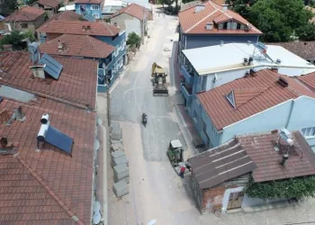 İnegöl Kurşunlu’da üstyapı çalışmaları tamamlanıyor