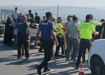 Aracı trafikten men edilince ortalık karıştı