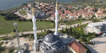Bursa’da inşaatı yarım kalan cami destek bekliyor