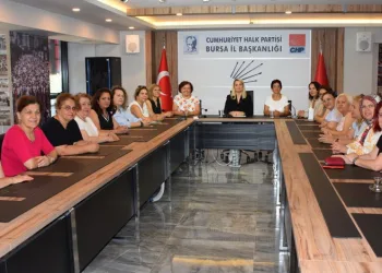CHP’li kadınlar: “İstanbul Sözleşmesi’nden vazgeçmiyoruz”