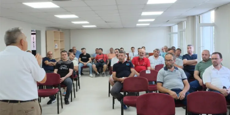 Mustafakemalpaşa’da uygulamalı kurban kesim kursu