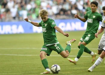 Bursaspor yeni sezonda 16 şehre gidecek