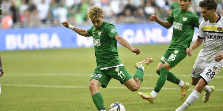 Bursaspor yeni sezonda 16 şehre gidecek