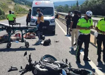 Bilecik’te TIR’a çarpan motosikletli öldü