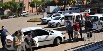 Küçük çocukları uyuşturucu tuzağına düşüren şebeke çökertildi