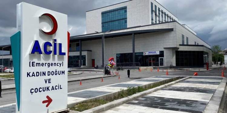 Soluk borusuna mama kaçan bebek kurtarılamadı