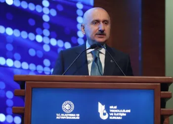 “Haberleşme sektörü yüzde 21 büyüdü”
