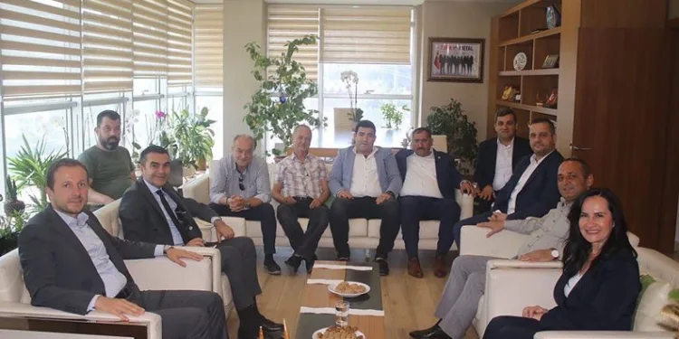Ahmet Kılıç’tan Türk Metal Sendikası’na ziyaret