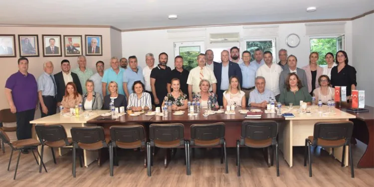 BALKANTÜRKSİAD’dan BAL-GÖÇ’e tebrik ziyareti