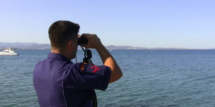 Tekne batması sonucu kayıpları arama çalışması sürüyor