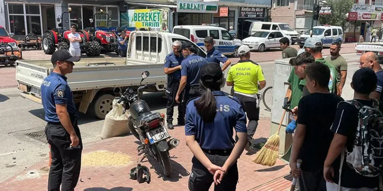 Bursa’da motosiklet ile kamyonet çarpıştı