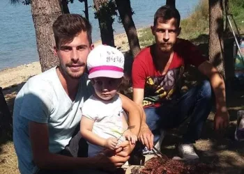 Bursa’da ikiz kardeşleri ölüm ayırdı