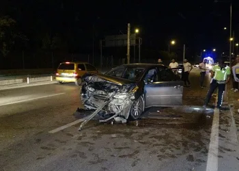 Bursa’da feci kaza! 1’i ağır 2 yaralı