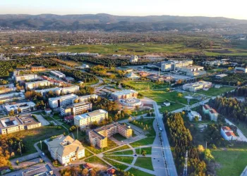 BUÜ 14 sıra birden yükseldi! Hedef ilk 10