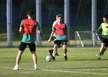 Bursaspor ara vermeden çalışıyor