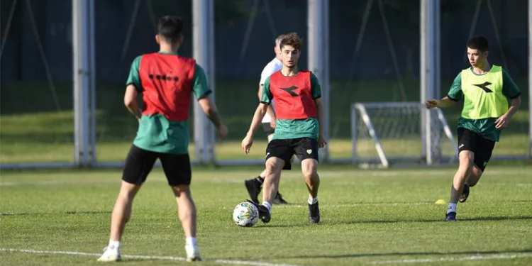 Bursaspor ara vermeden çalışıyor