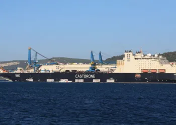 ‘Castorone’ isimli gemi Çanakkale Boğazı’ndan geçti