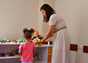Mustafakemalpaşa’da çocuklar için oyun terapisi