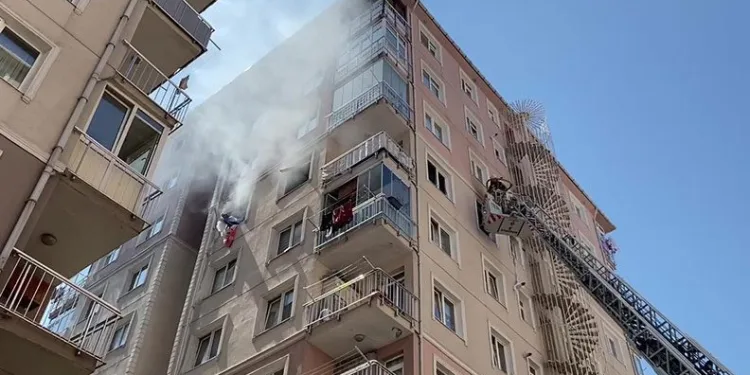 İstanbul’da doğalgaz patlaması! Yaralılar var