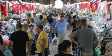 Pasaportsuz giriş başladı, Bulgar turistler Edirne’ye akın etti