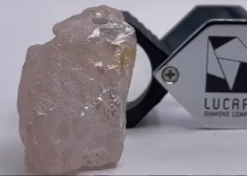 Angola’da 170 karat büyüklüğünde pembe elmas bulundu