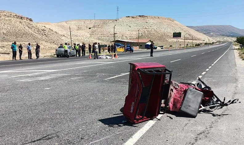 Otomobil ile akülü bisiklet çarpıştı: 1 ölü