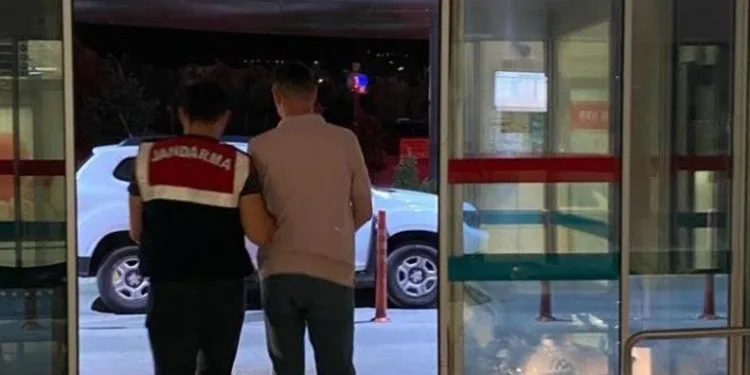 FETÖ operasyonunda 8 tutuklama