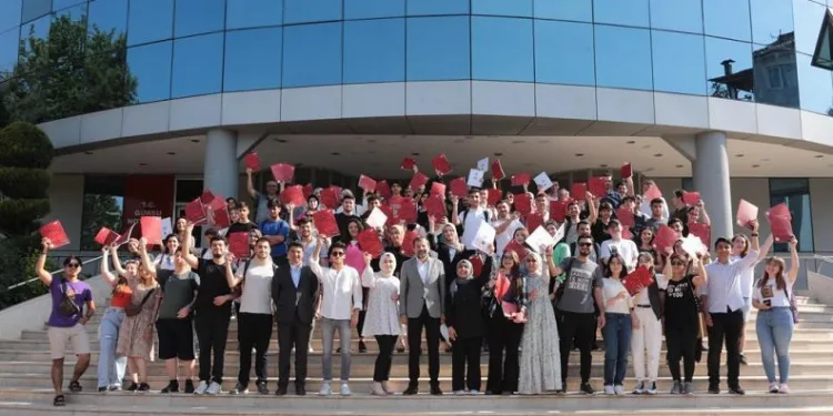 Geleceğin diplomatları Gürsu’dan yetişiyor