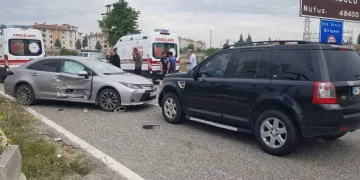 Karabük’te iki ayrı trafik kazası