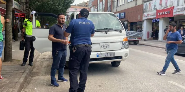 Bursa’da çaldığı araçla emniyet müdürüne yakalandı