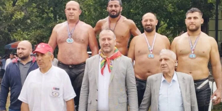 Mustafakemalpaşa’da başpehlivan belli oldu