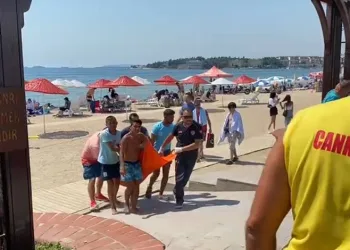 Kayalıklardan düşen kadın yaralandı