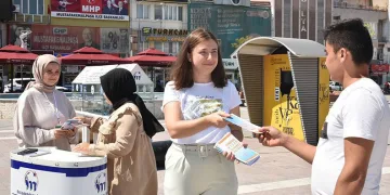 Mustafakemalpaşa’da kadına şiddete dikkat çekildi