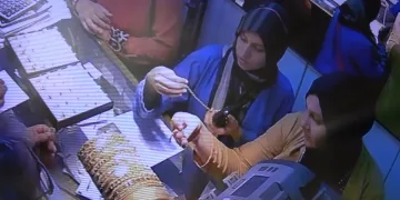 Kaşla göz arasında hırsızlık