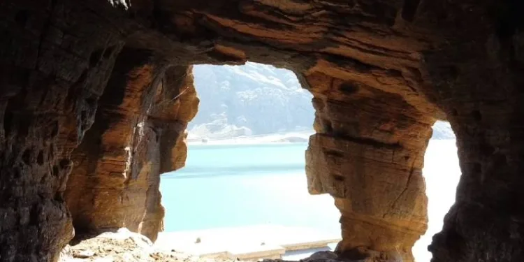 Asırlık tarihi mağaralar keşfedilmeyi bekliyor