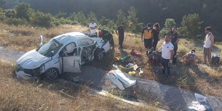 Manisa’da trafik kazası: 3’ü ağır 5 yaralı