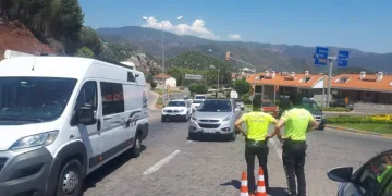 Marmaris-Datça karayolu trafiğe kapatıldı