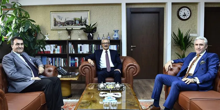 Dündar’dan Başsavcı Solmaz’a hayırlı olsun ziyareti