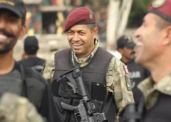 Ömer Halisdemir’in kabrine ziyaretçi akını
