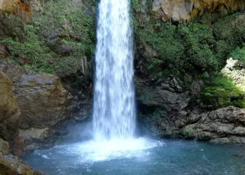 Amanosların saklı cenneti Karaçay Şelalesi