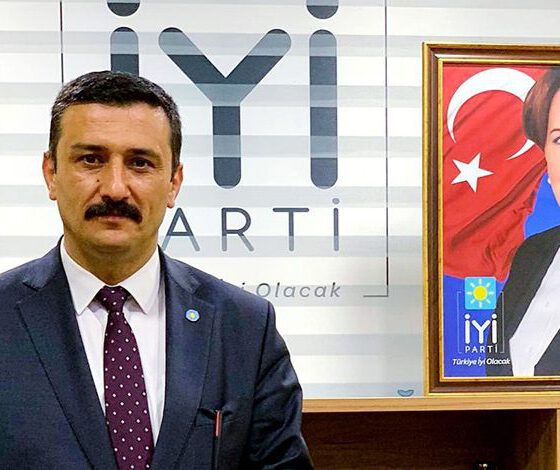 İYİ Parti Bursa İl Başkanı Selçuk Türkoğlu'dan adaylık açıklaması