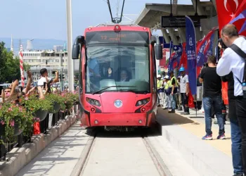T2 tramvay hattı açıldı! 1 hafta ücretsiz olacak