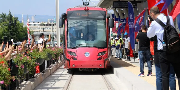 T2 tramvay hattı açıldı! 1 hafta ücretsiz olacak